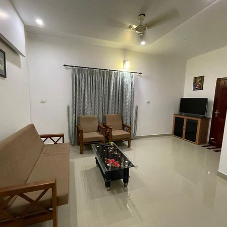 Dream Home Kochi Tripunithura Exterior foto